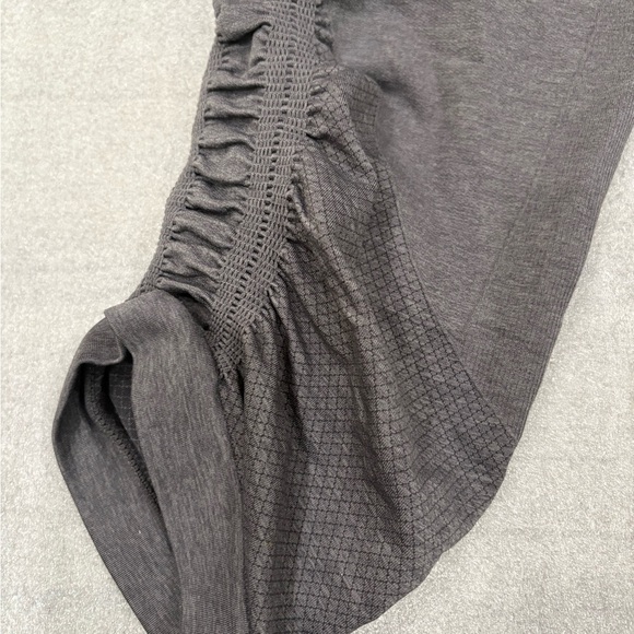 [8]Lululemon In The Flow Crop II (First Release)Heather Gray - Picture 3 of 7